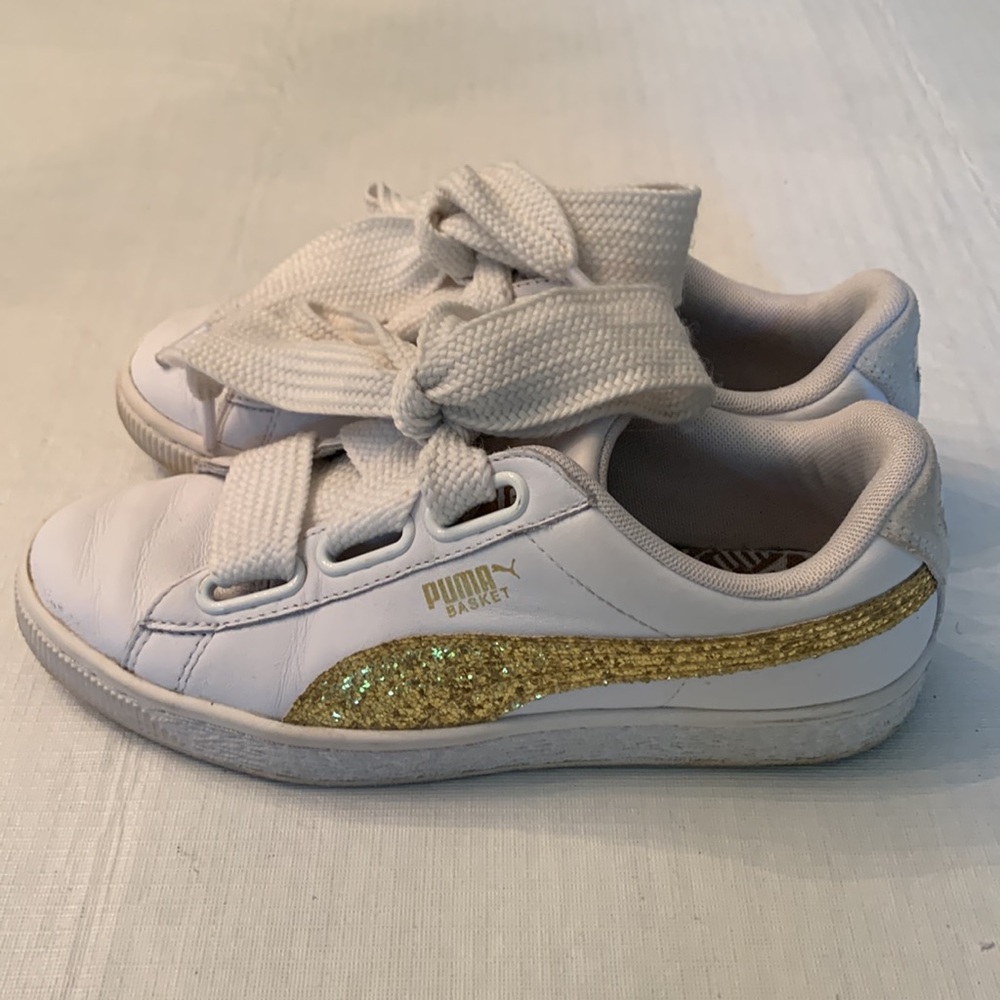 Women’s Puma gold/white sneakers size 6.5